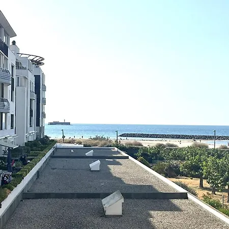 T3 Renove Avec Piscine Et Parking Au Cap D'agde - Fr-1-749-79 דירה אגדה